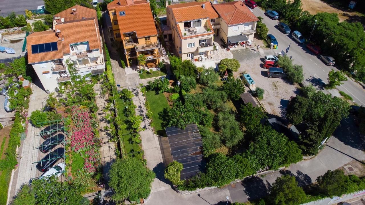 Apartments Adria Danka Krk Town Buitenkant foto